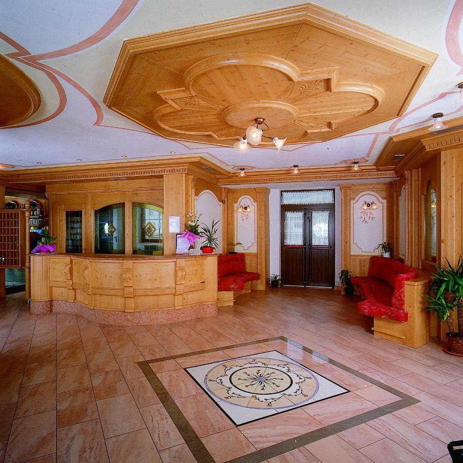 Hotel Al Plan Андало Екстер'єр фото